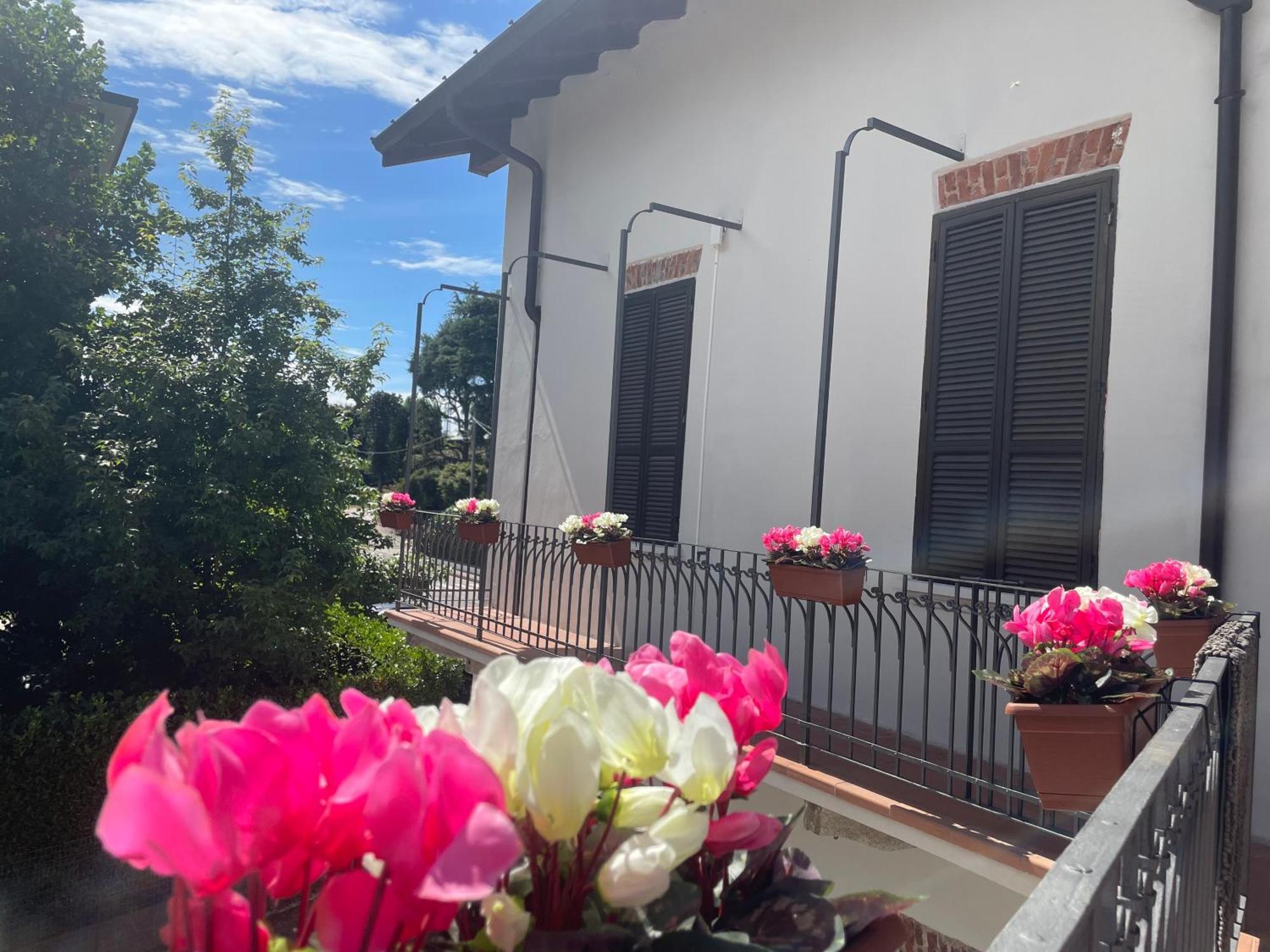 גאלארטה Villa Simona Malpensa מראה חיצוני תמונה